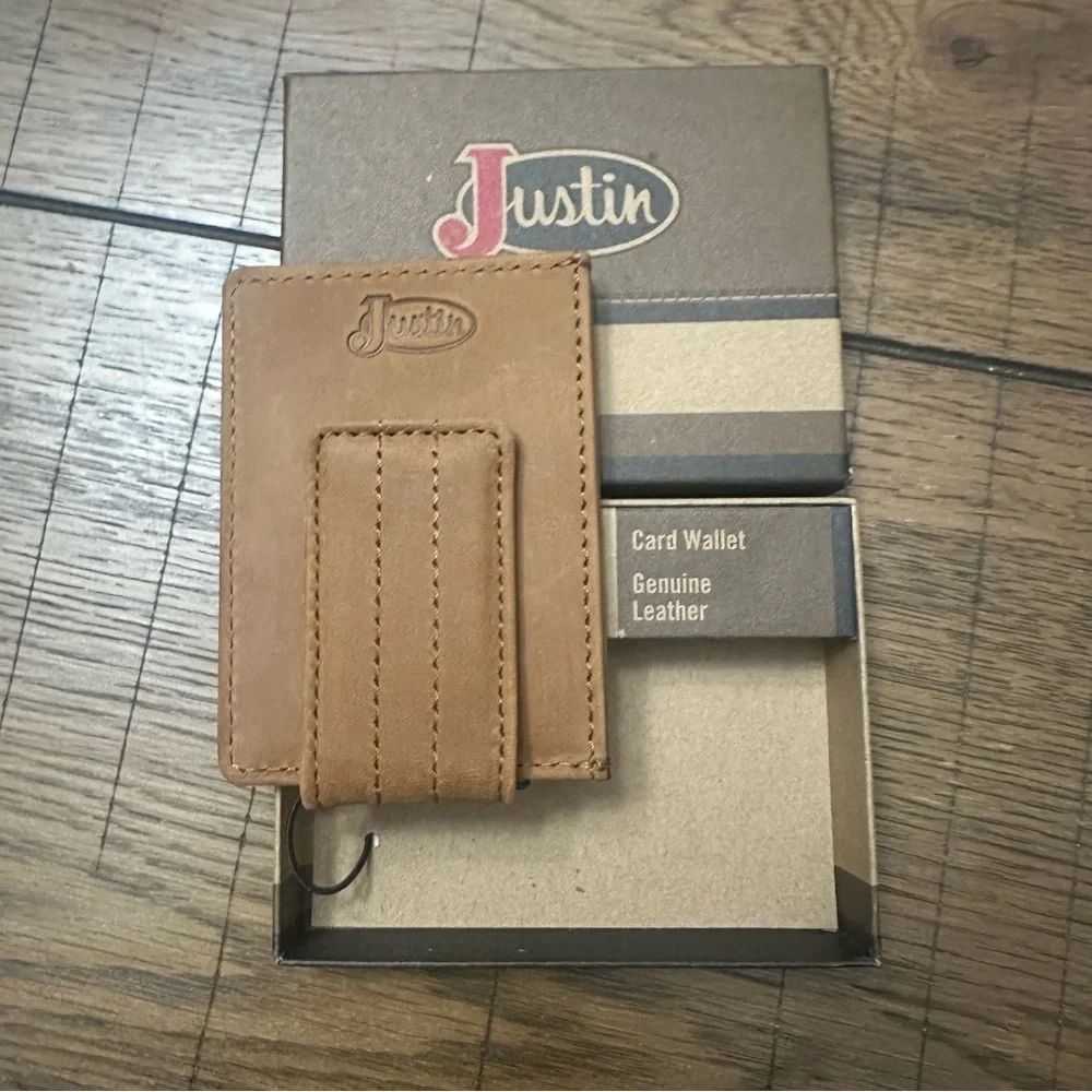 Justin’s  Boot Barn Brown and Tan Card Holder